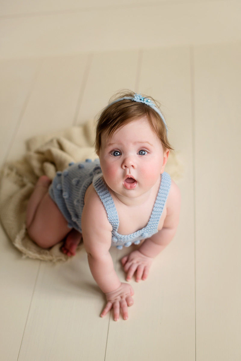 София 9 месяцев. Фотограф новорожденных Елена Панова