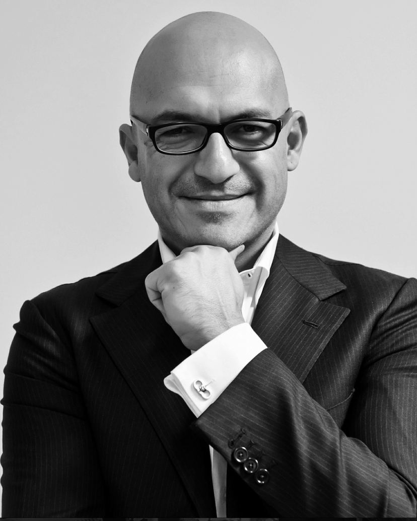 Кейсы бизнес портрет. Портретный фотограф Москва, ОАЭ, Олег Кошмаров