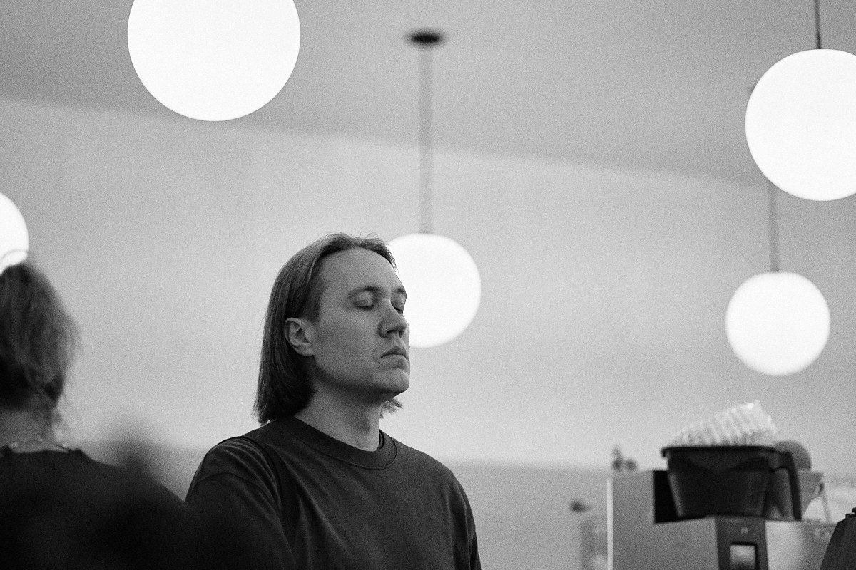 Поющие Камни в MMOMA Cafe. Иван Кобяков