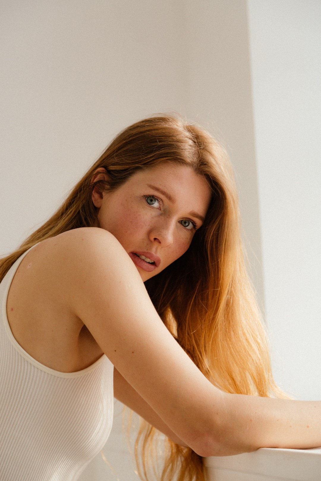 Татьяна, 42-44 р-р, 175 см. KED Production — продакшн из СПб. Создаём фото, видео и контент, который помогает брендам и селлерам продавать больше