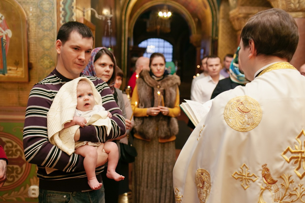 Крещение Казанская церковь Воскресенского Новодевичьего монастыря. Фотограф на крещение в Санкт Петербурге