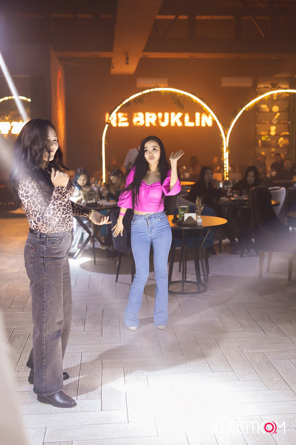 NE BRUKLIN. КИПЯТКОМ КОКШЕТАУ