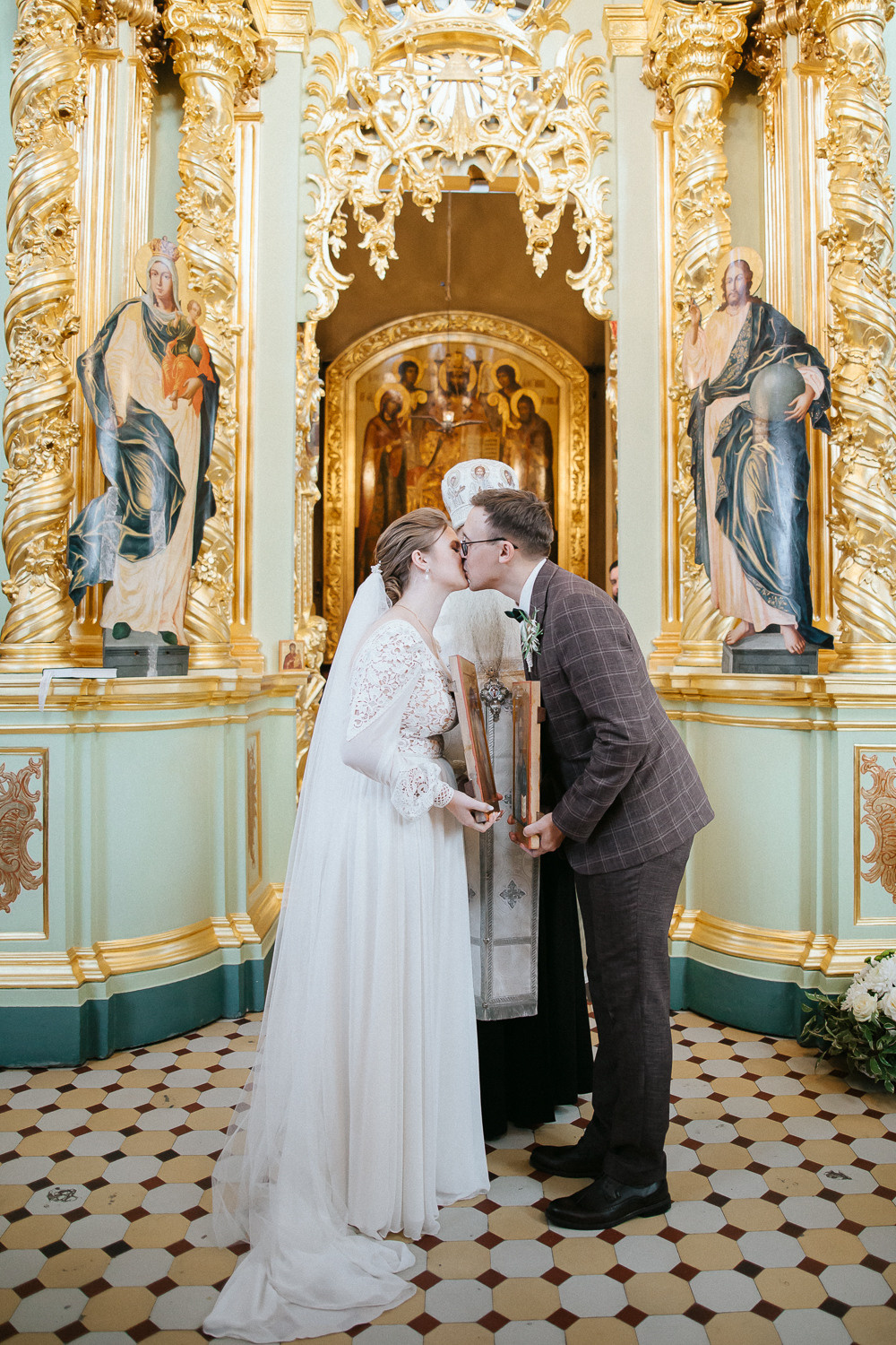 Венчание Саши и Ксюши в Троице- Сергиевой лавре. Фотограф на венчание, крещение