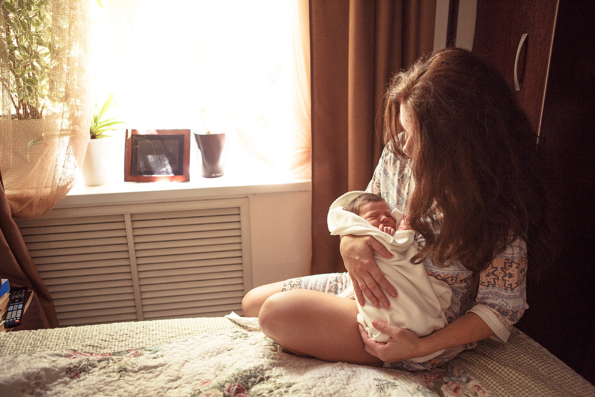 Ньюборн съемка, фото младенцев дома, домашние фотосессии