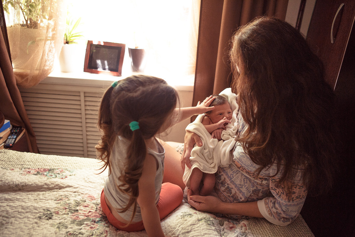 Ньюборн съемка, фото младенцев дома, домашние фотосессии