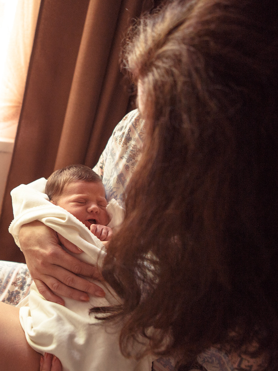 Ньюборн съемка, фото младенцев дома, домашние фотосессии