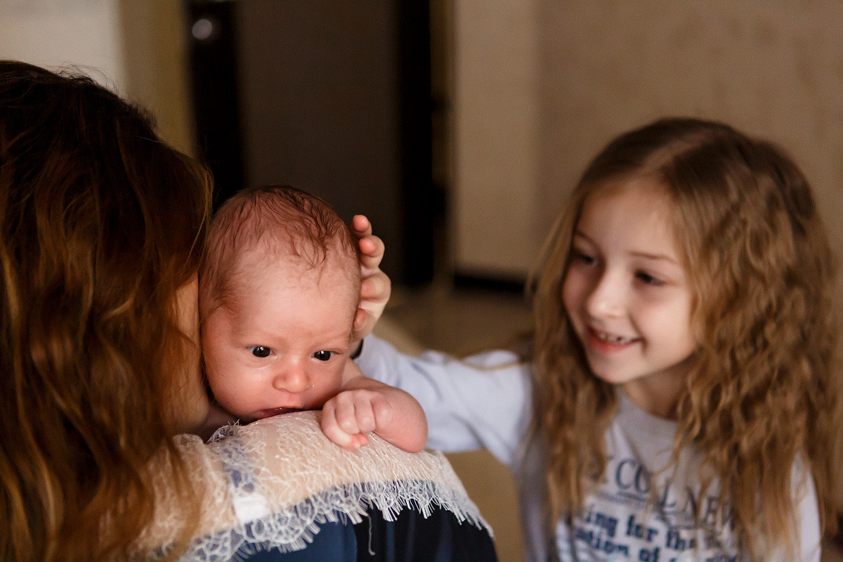 Ньюборн съемка, фото младенцев дома, домашние фотосессии