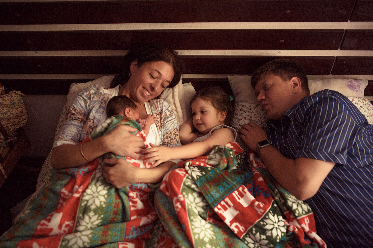 Ньюборн съемка, фото младенцев дома, домашние фотосессии