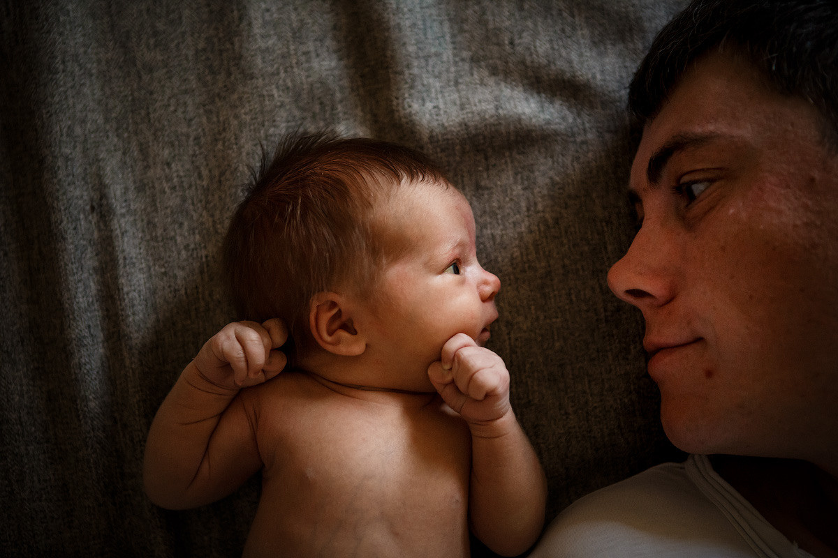 Ньюборн съемка, фото младенцев дома, домашние фотосессии