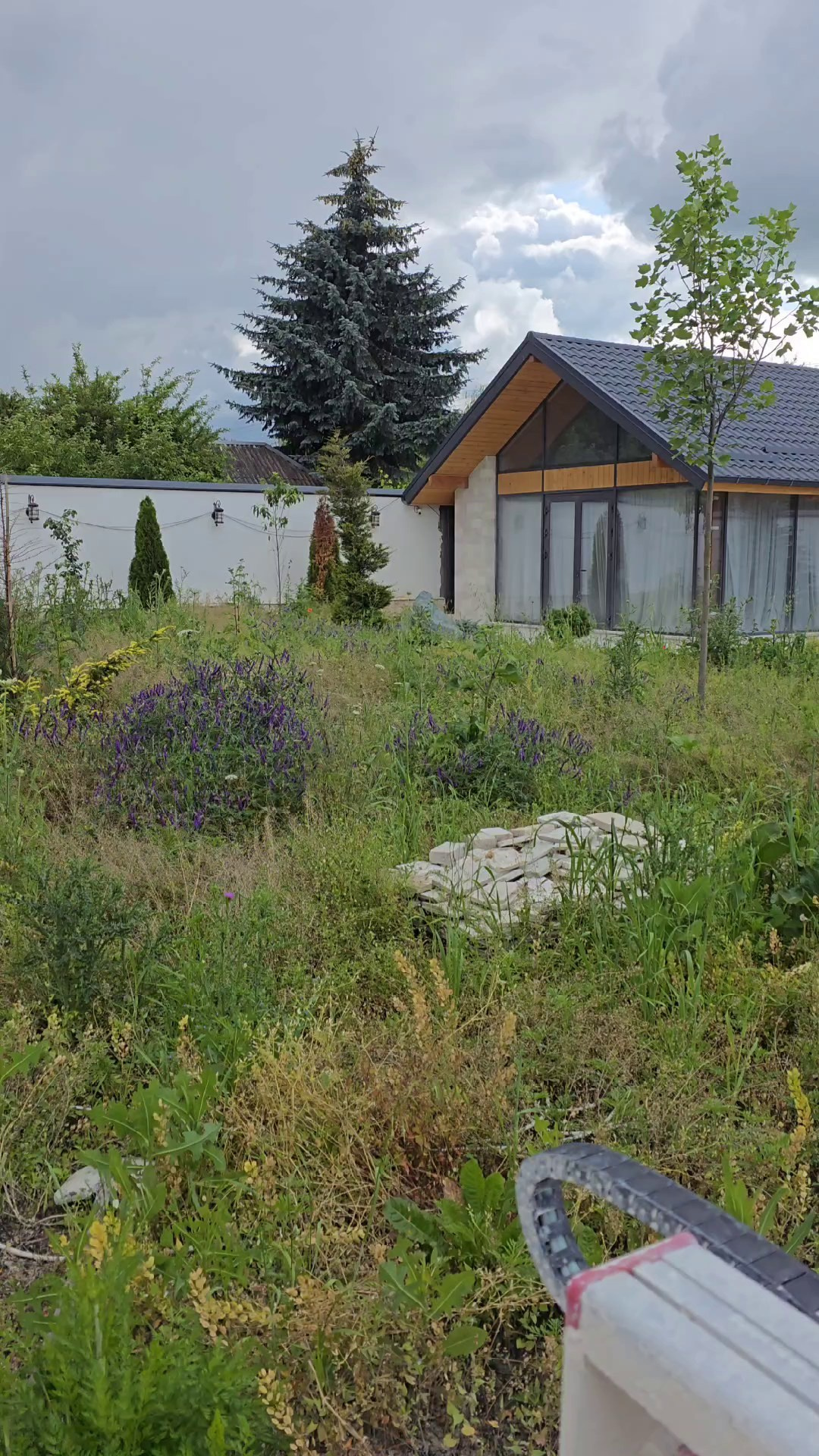 Владимир Юрьевич. Дизайн интерьера, мебели и ландшафта на КМВ | OXY Design