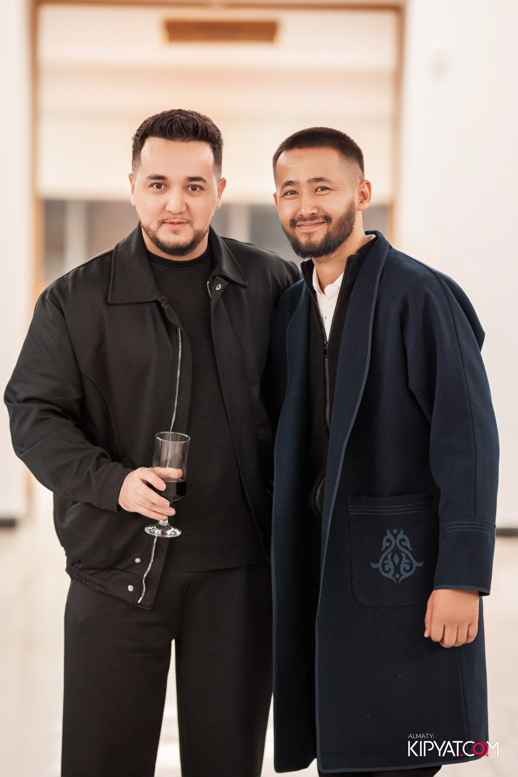 FASHION ПОКАЗ, КАЗАХСКОЙ НАЦИОНАЛЬНОЙ ОДЕЖДЫ. КИПЯТКОМ АЛМАТЫ!