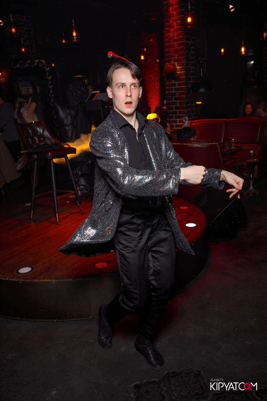 TANGIERS LOUNGE НА САТПАЕВА. КИПЯТКОМ АЛМАТЫ!