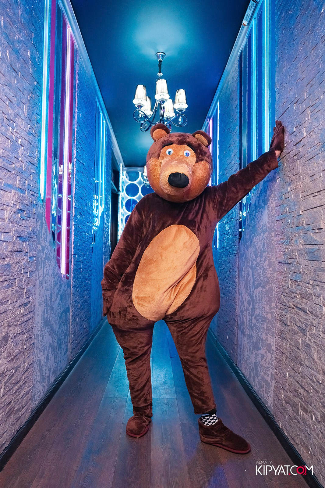 УХО И МЕДВЕДЬ НА ГАГАРИНА. КИПЯТКОМ АЛМАТЫ!