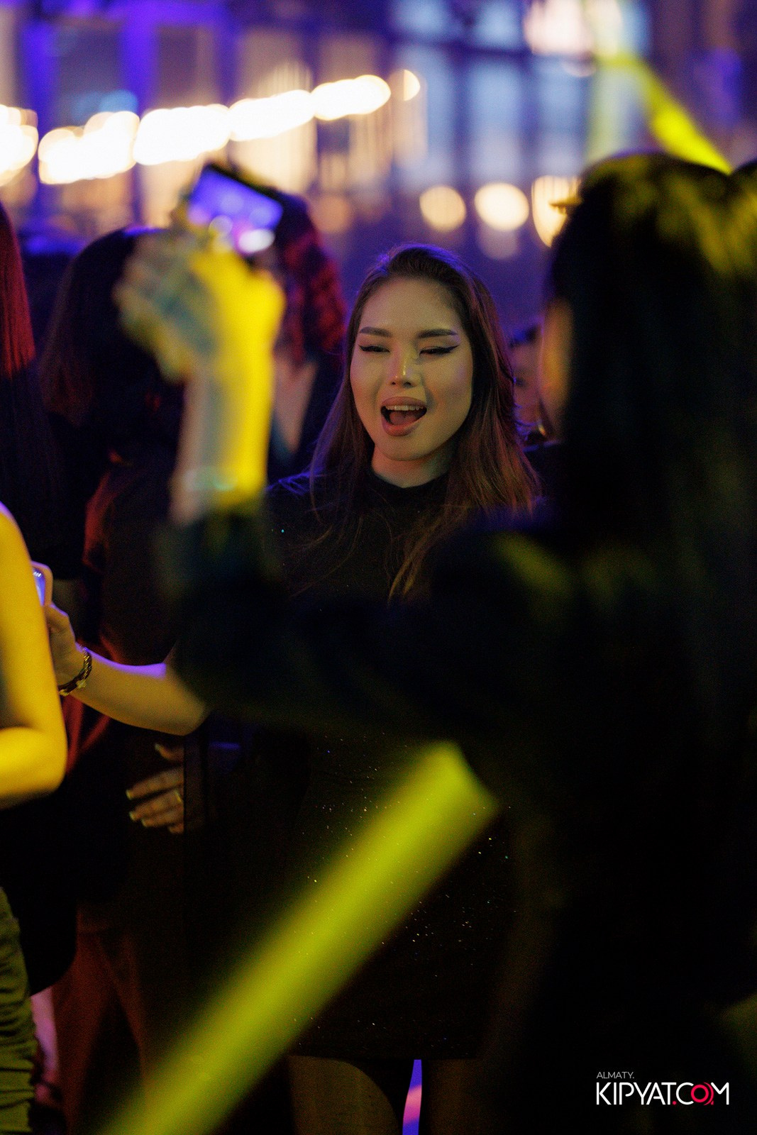 FRIENDS BAR & TERRACE. КИПЯТКОМ АЛМАТЫ! Фотосъемка мероприятий в Алматы