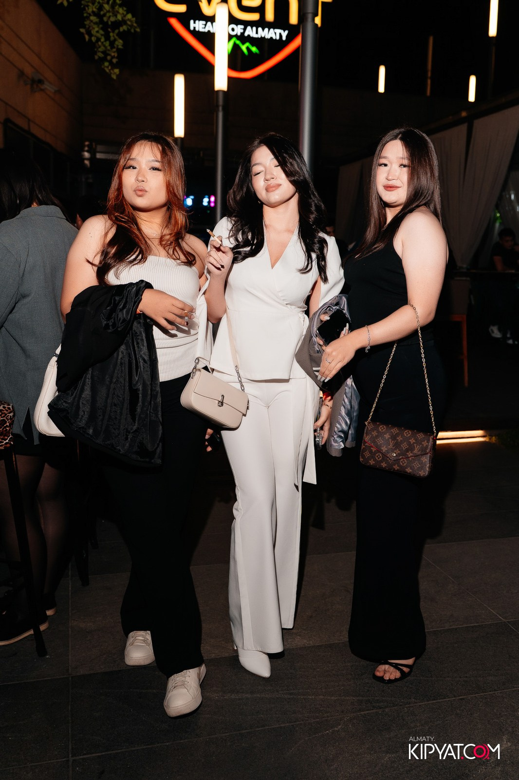 EVENT BAR. КИПЯТКОМ АЛМАТЫ!