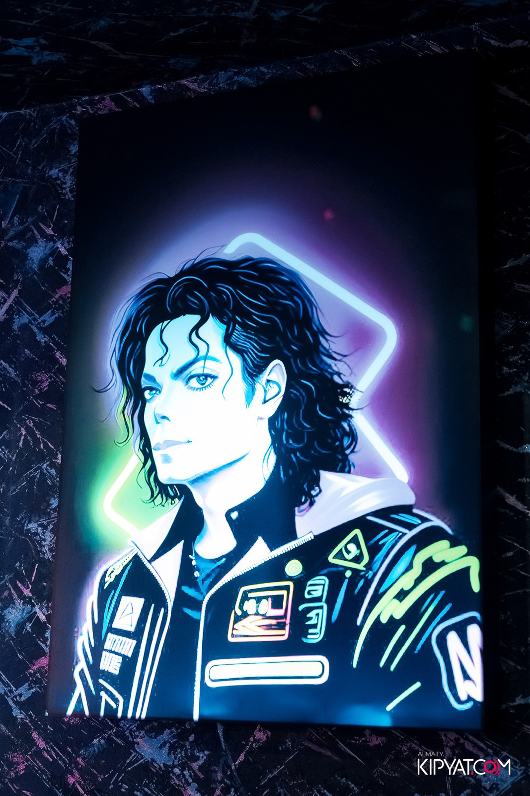 КАРАОКЕ РОЯЛЬ COSMO. КИПЯТКОМ АЛМАТЫ!