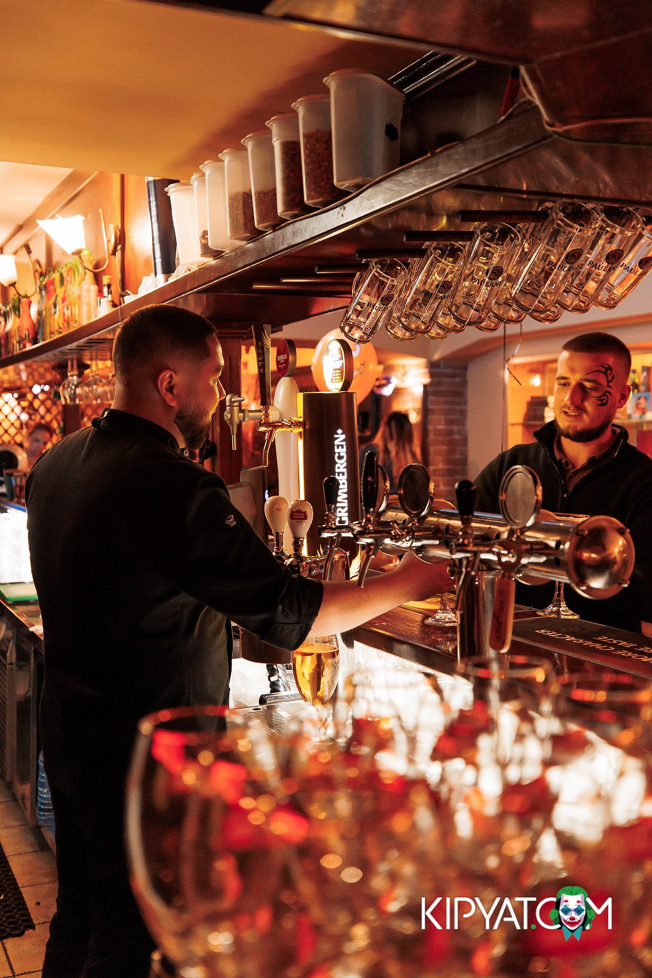 DICKENS RESTAURANT & BAR. КИПЯТКОМ АЛМАТЫ!