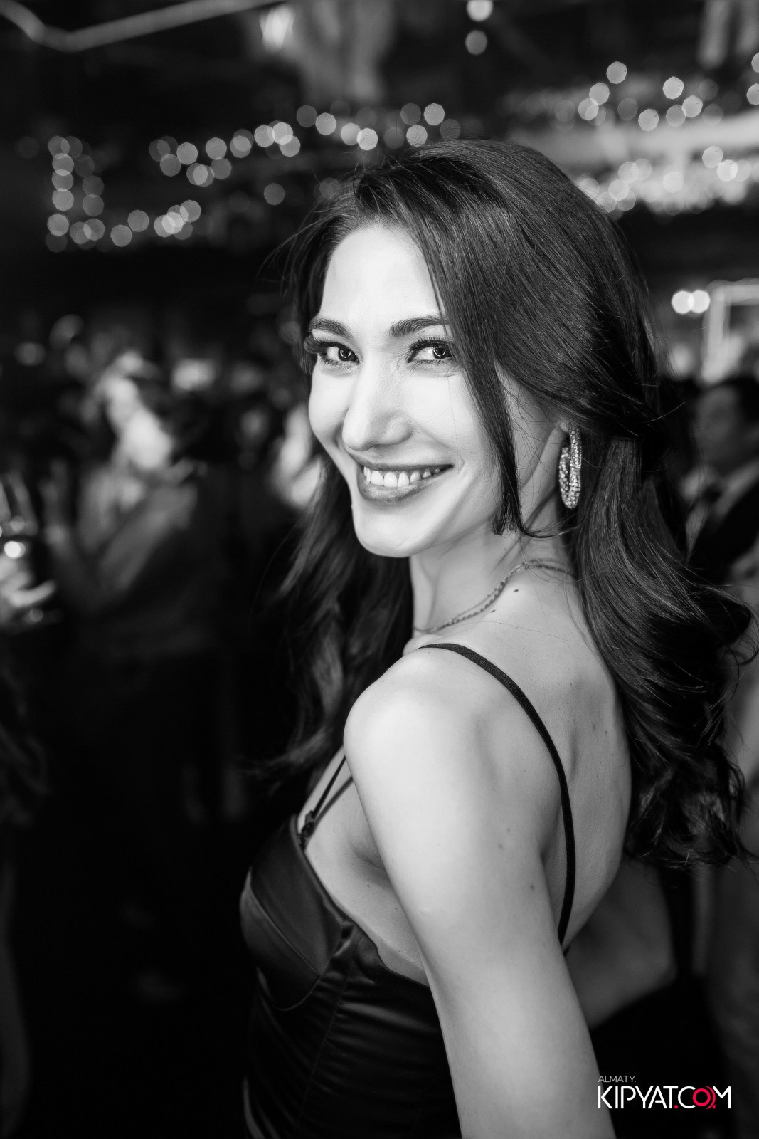 BEAUTY ЁЛКА SANTA BARBARA SPECIAL GUEST ГРУППА MILLENIUM 5 ТРИБЬЮТ ШОУ. КИПЯТКОМ АЛМАТЫ! Фотосъемка мероприятий в Алматы