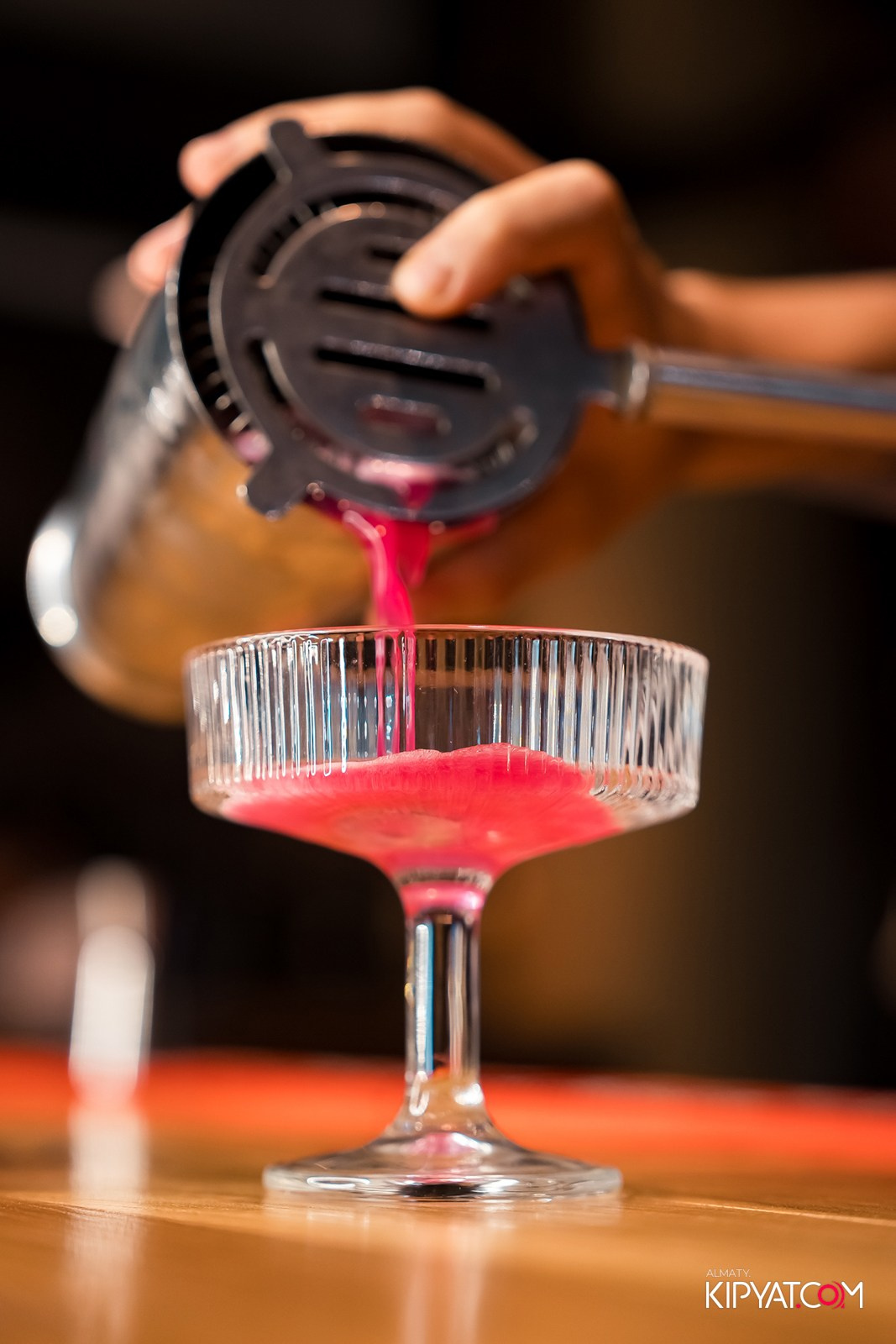 THE ESTATE КАРАОКЕ 1 ГОД. КИПЯТКОМ АЛМАТЫ!