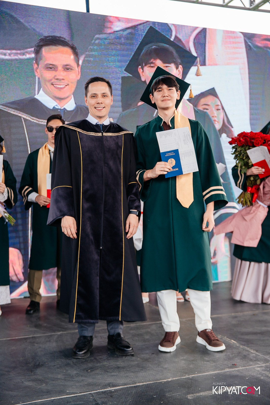 ВРУЧЕНИЕ ДИПЛОМОВ — НАРХОЗ КОЛЛЕДЖ. Part 3. КИПЯТКОМ АЛМАТЫ!