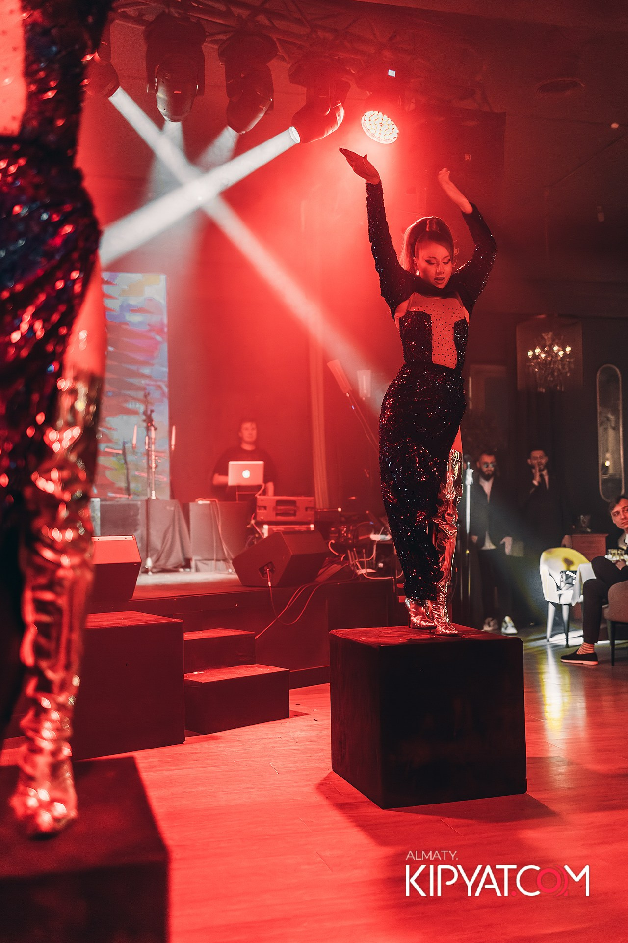 QUEST PISTOLS В РЕСТОРАНЕ NINO. КИПЯТКОМ АЛМАТЫ!