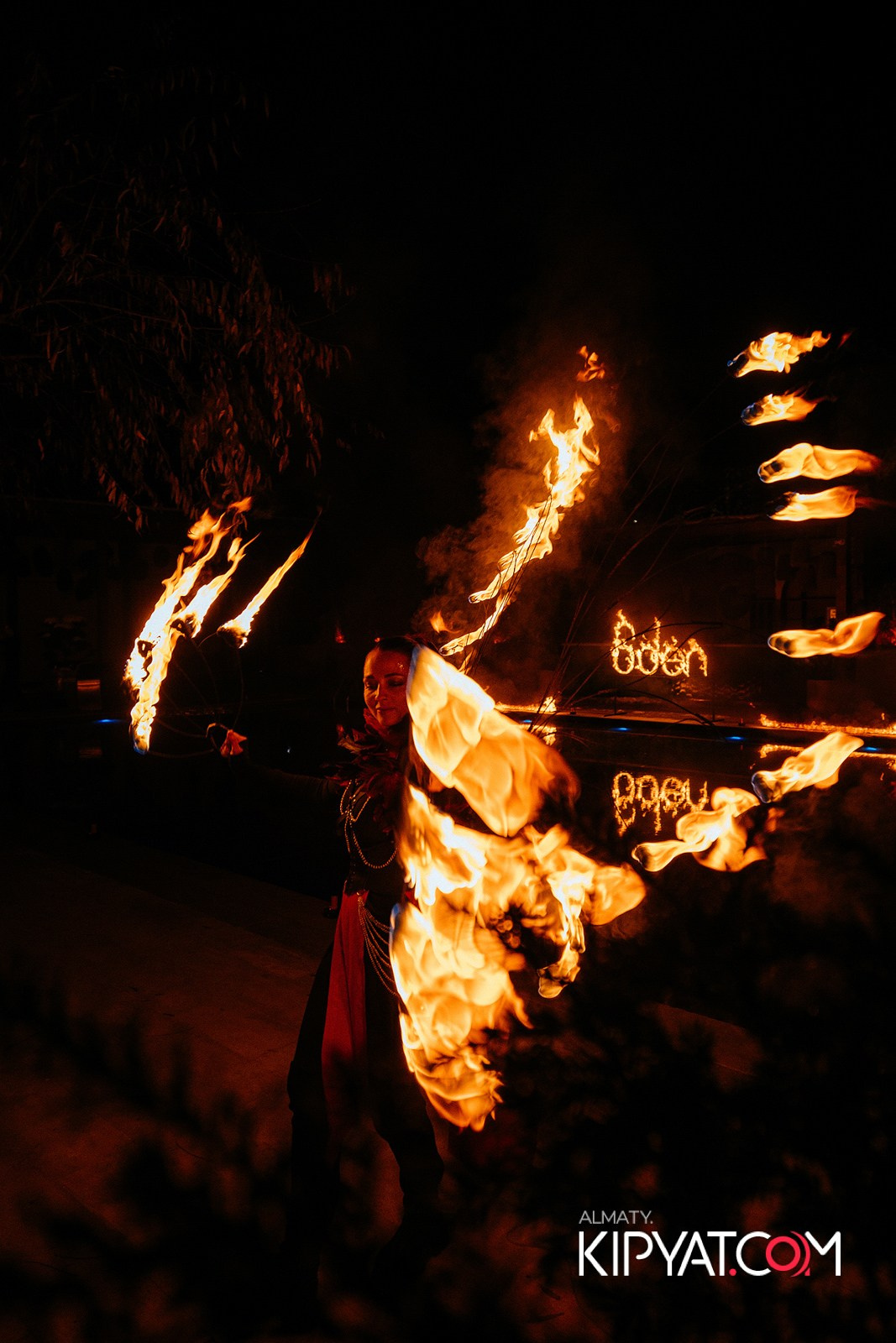 EDEN BAR & RESTAURANT. КИПЯТКОМ АЛМАТЫ!