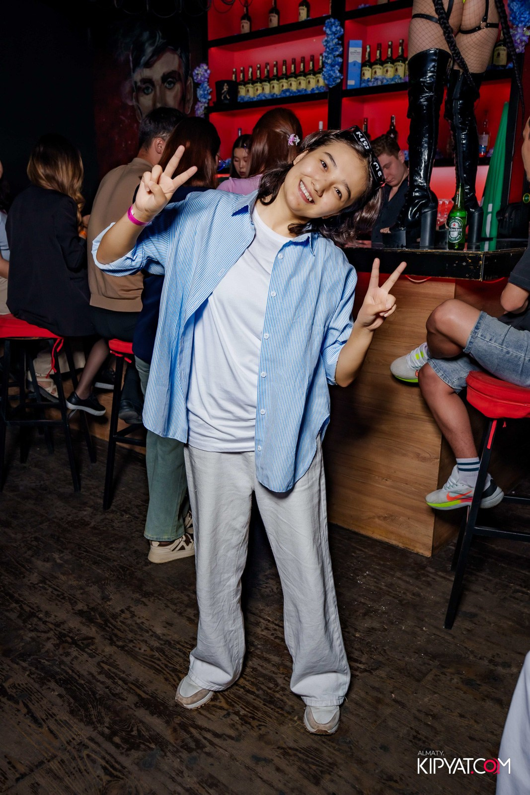 UYAT EMES BAR. КИПЯТКОМ АЛМАТЫ!