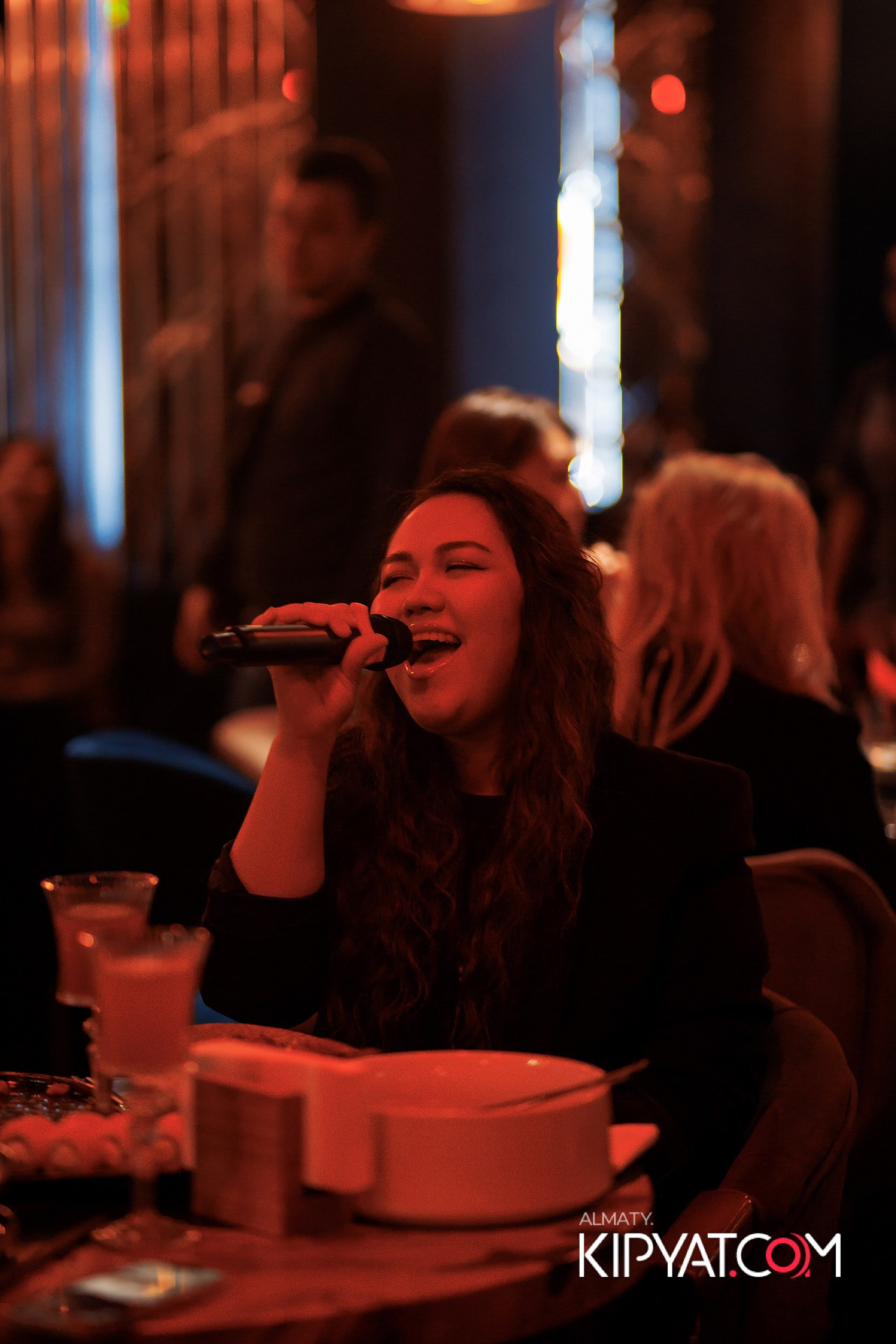 MOOD KARAOKE & TERRACE. КИПЯТКОМ АЛМАТЫ!