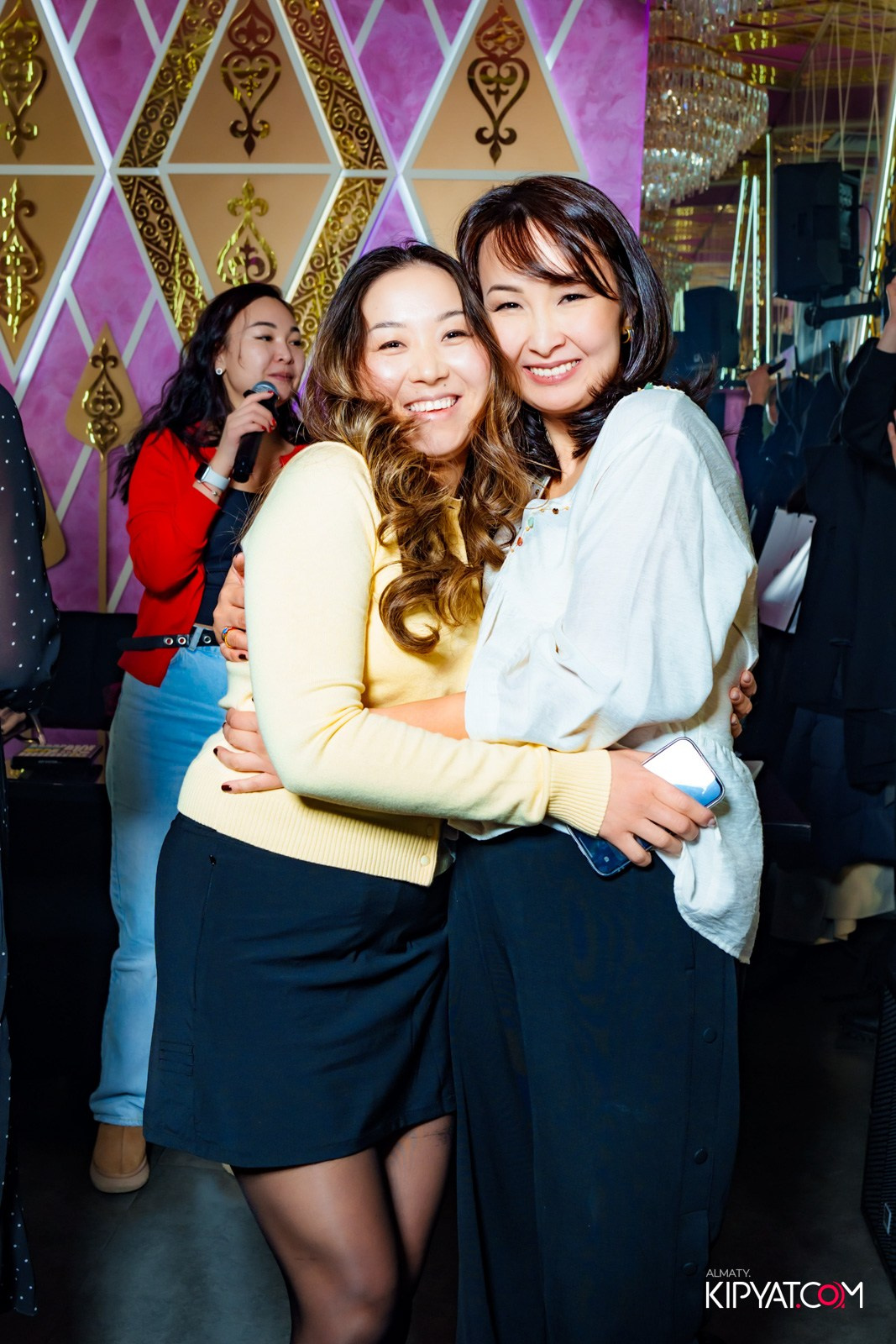 MOOD KARAOKE & TERRACE. КИПЯТКОМ АЛМАТЫ!