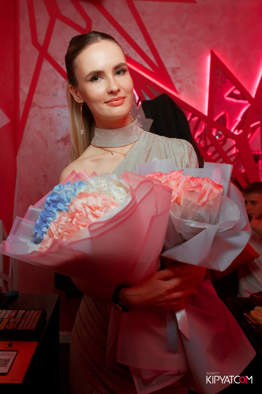 УХО И МЕДВЕДЬ НА ГАГАРИНА. КИПЯТКОМ АЛМАТЫ!