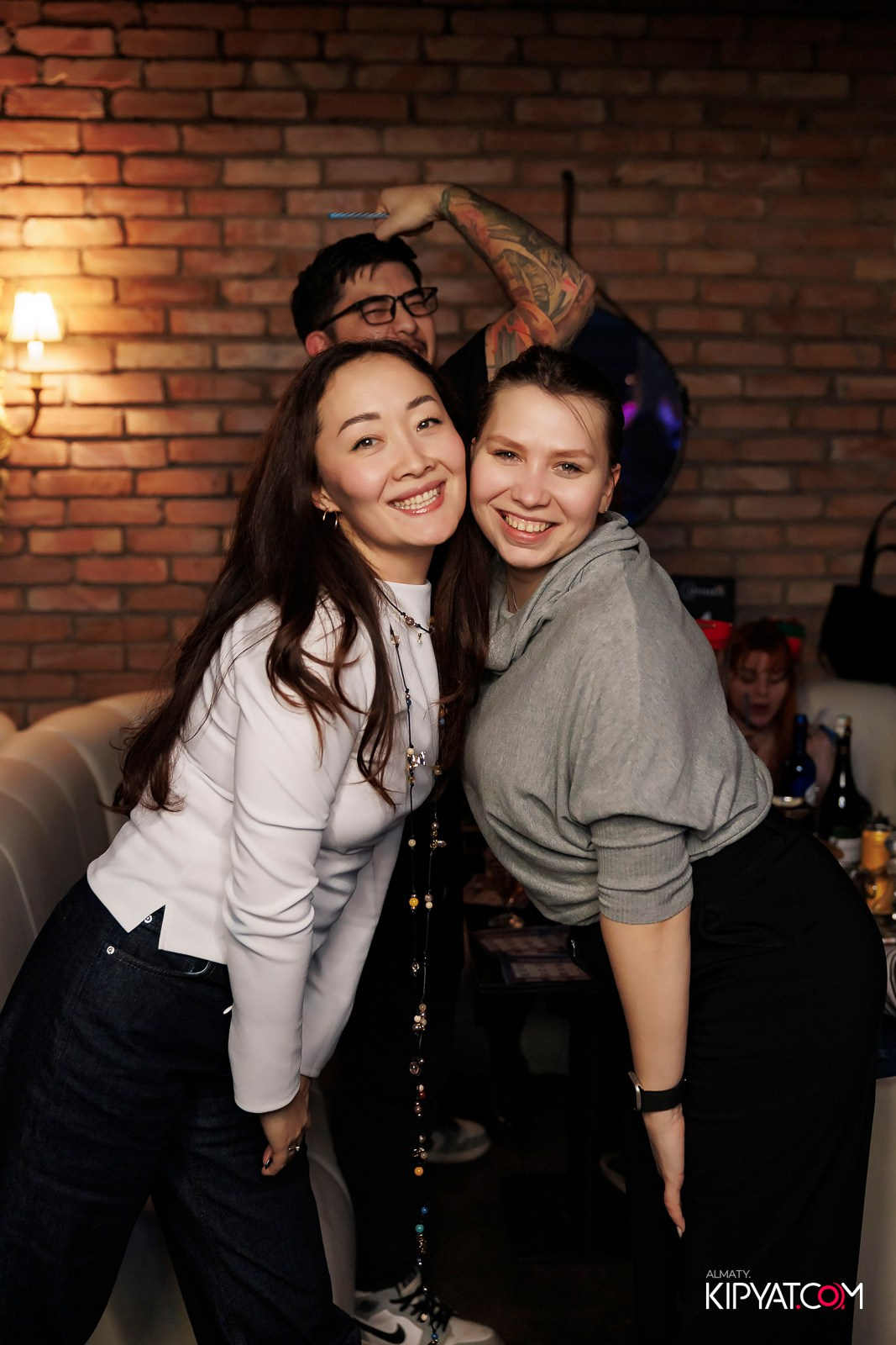 МУЗЫКАЛЬНОЕ ЛОТО В HIT RETRO. КИПЯТКОМ АЛМАТЫ! Фотосъемка мероприятий в Алматы