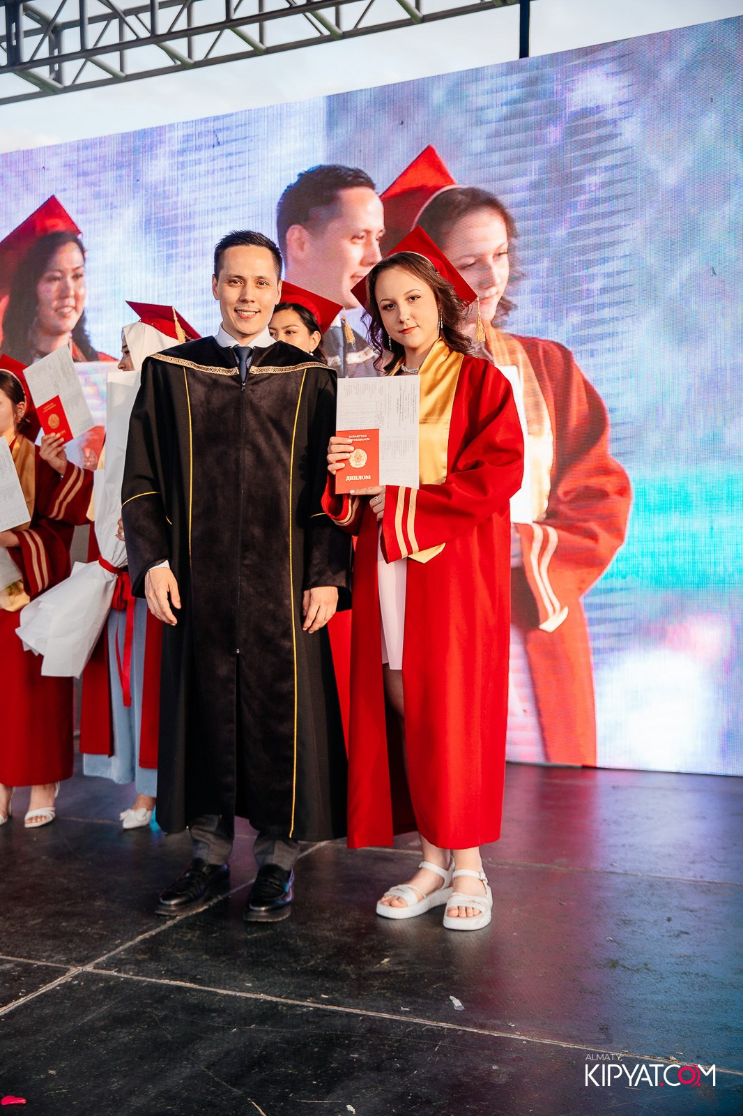 ВРУЧЕНИЕ ДИПЛОМОВ — НАРХОЗ КОЛЛЕДЖ. Part 4. КИПЯТКОМ АЛМАТЫ!