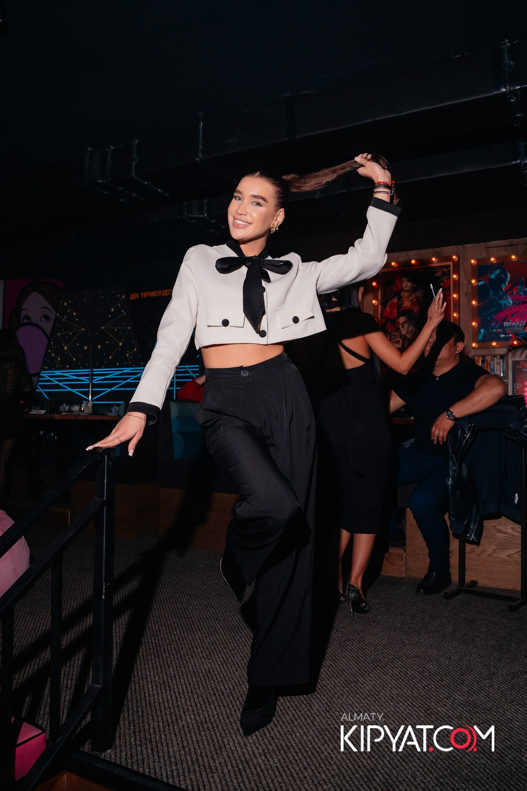 SANTA BARBARA — ВЫСТУПЛЕНИЕ LIZWI. КИПЯТКОМ АЛМАТЫ!