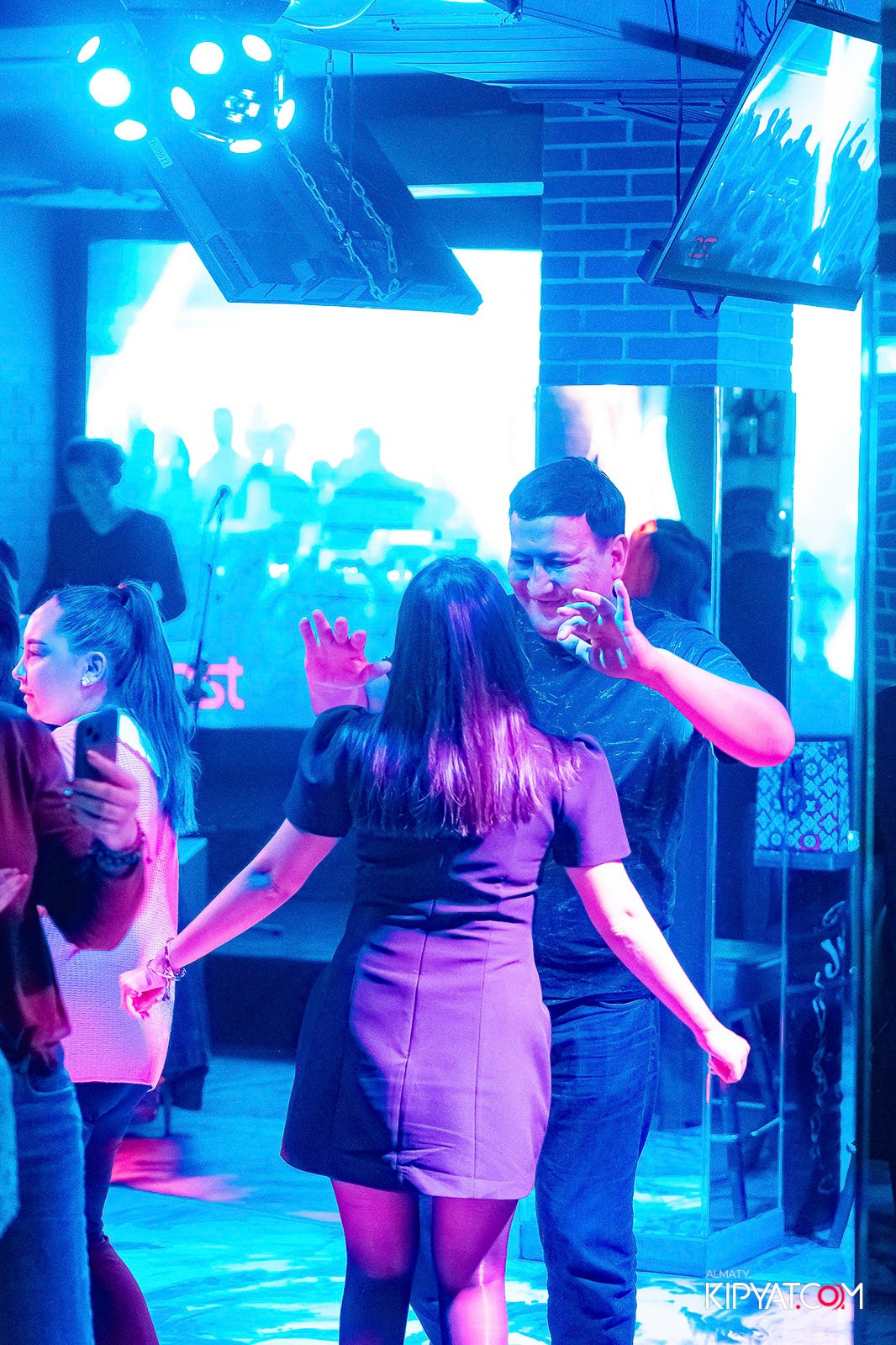 КАРАОКЕ DOREMI. КИПЯТКОМ АЛМАТЫ! Фотосъемка мероприятий в Алматы