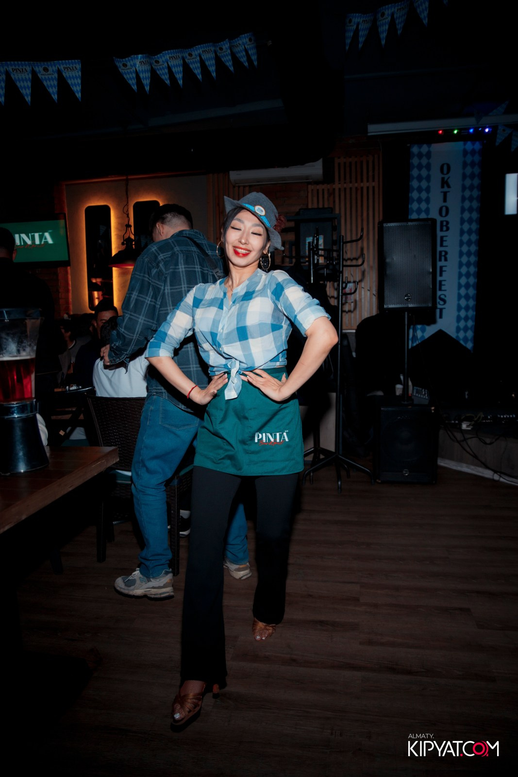 OKTOBERFEST — ПИНТА НА АУЭЗОВА. КИПЯТКОМ АЛМАТЫ!