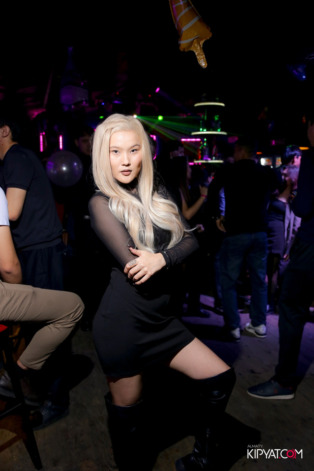 UYAT EMES BAR. КИПЯТКОМ АЛМАТЫ!