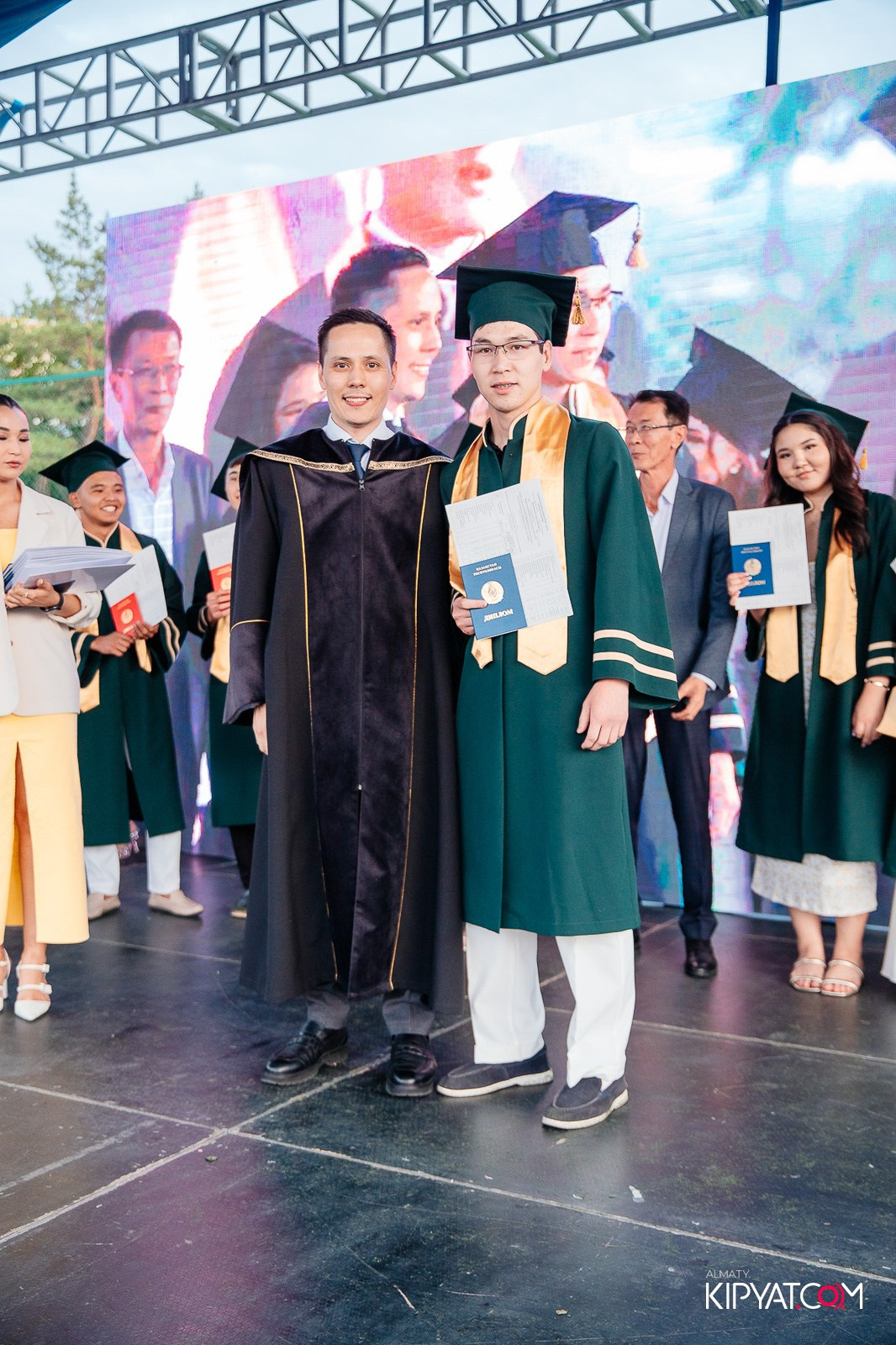 ВРУЧЕНИЕ ДИПЛОМОВ — НАРХОЗ КОЛЛЕДЖ. Part 4. КИПЯТКОМ АЛМАТЫ!