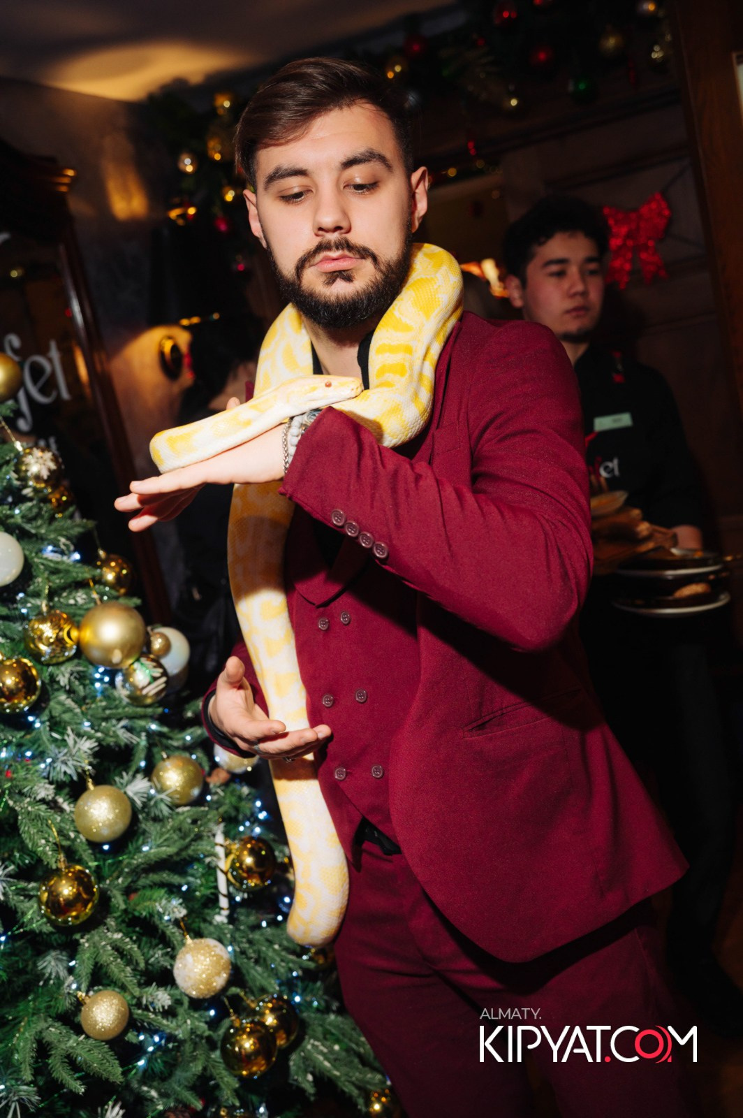 ZIYAFET STEAK HOUSE. КИПЯТКОМ АЛМАТЫ!