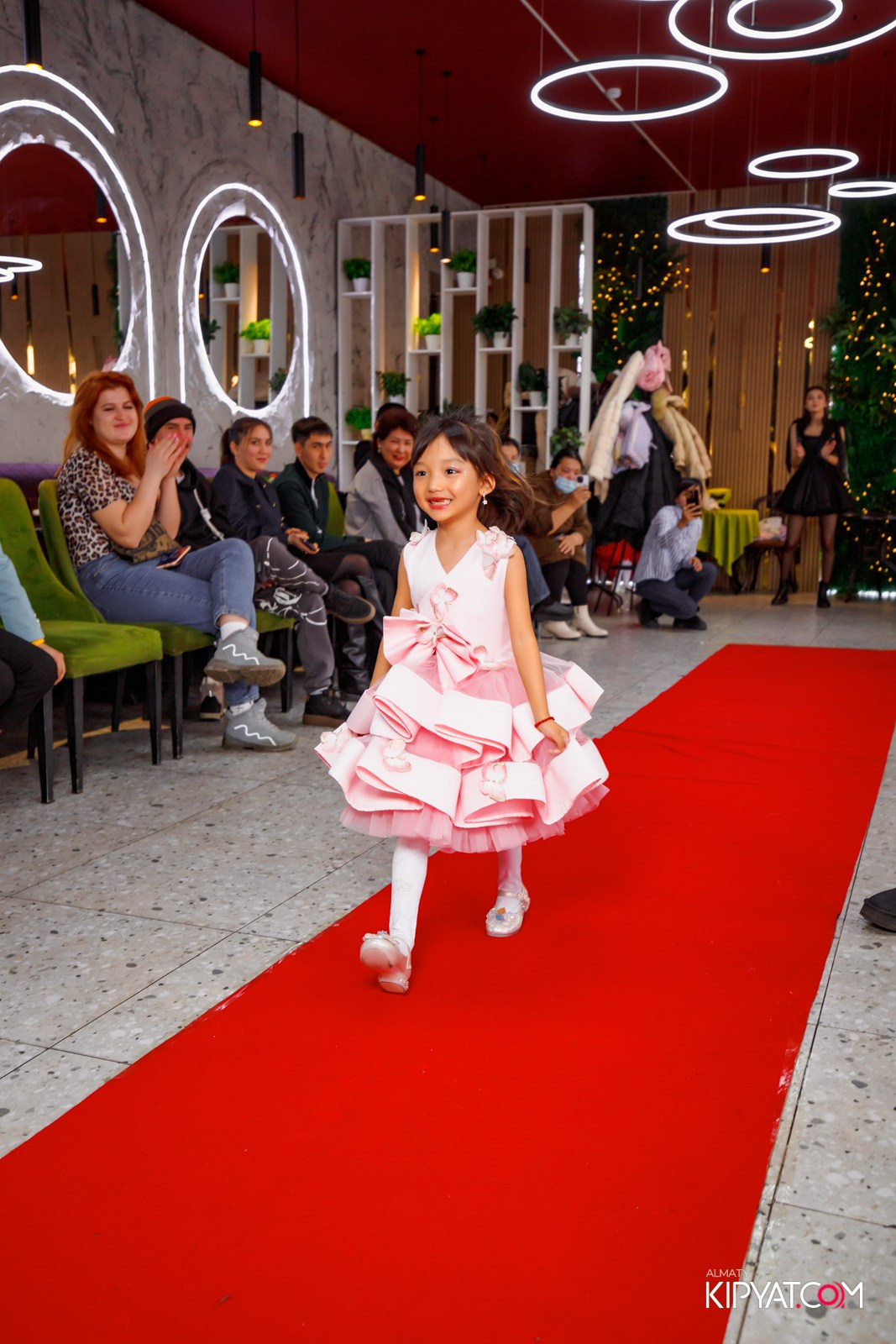 FASHION DAY 2025 КАФЕ ЖАКСЫЛЫК. КИПЯТКОМ АЛМАТЫ!