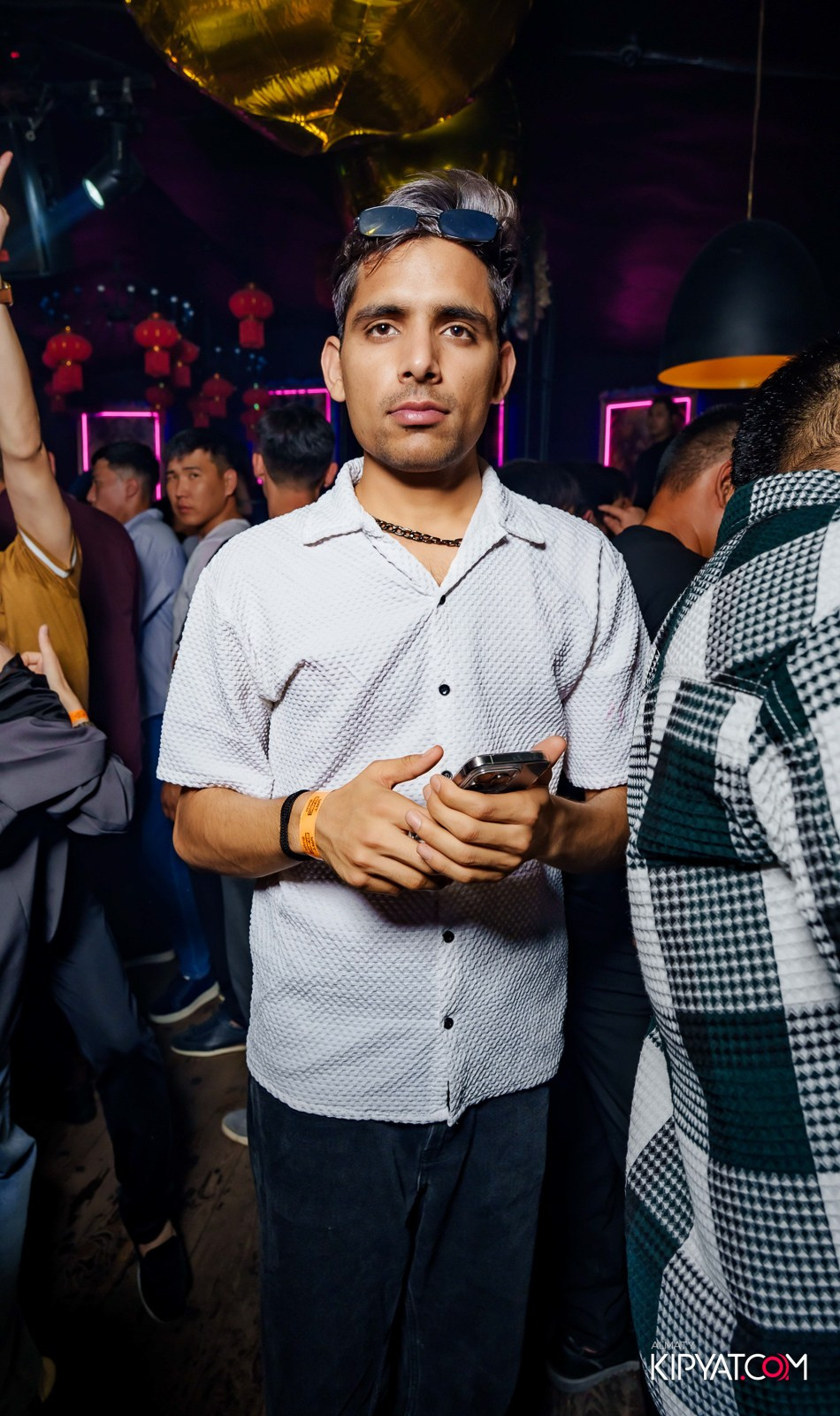 UYAT EMES BAR. КИПЯТКОМ АЛМАТЫ!