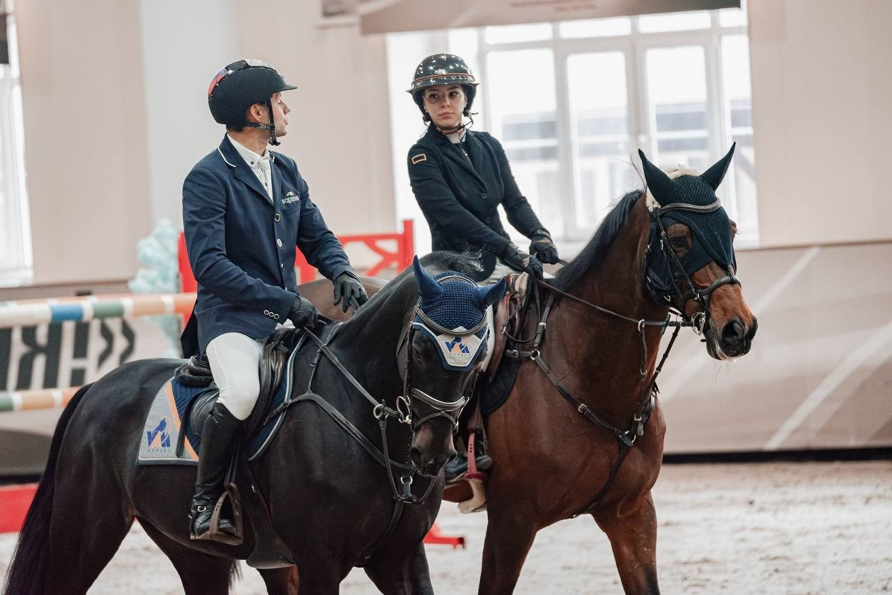 СОРЕВНОВАНИЯ ПО КОНКУРУ, ПОСВЯЩЕННЫЕ ДНЮ ПОБЕДЫ — КСК «ВИВАТ, Россия!». Куракина Дарья • Конный фотограф