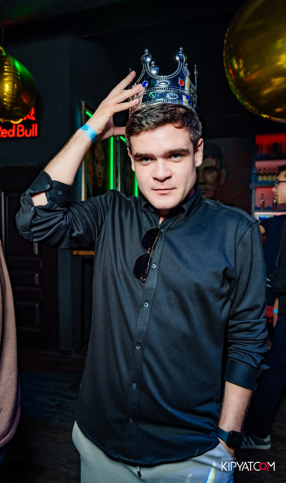 UYAT EMES BAR. КИПЯТКОМ АЛМАТЫ!