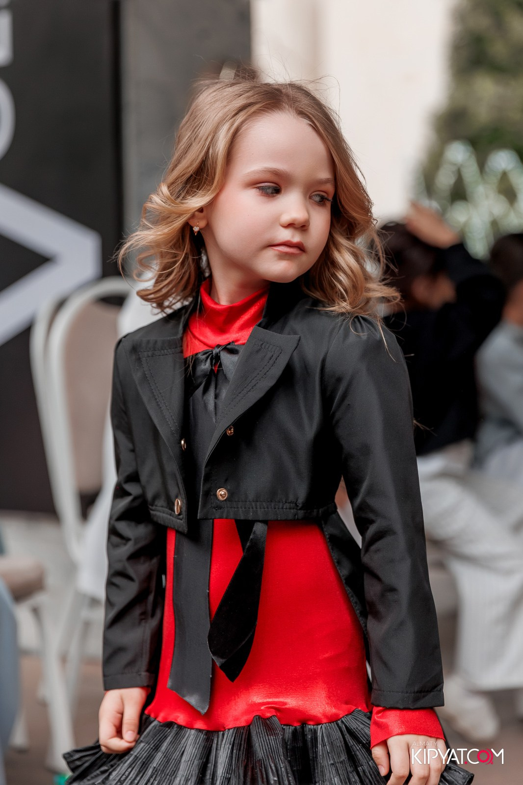 JUNIOR FASHION SHOW. КИПЯТКОМ АЛМАТЫ!