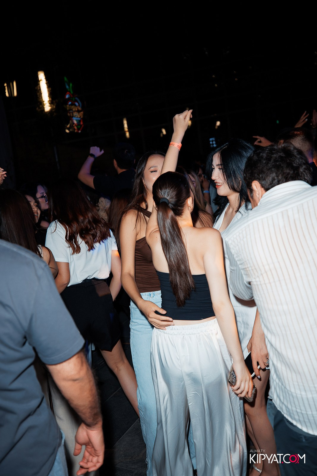 EVENT BAR. КИПЯТКОМ АЛМАТЫ!