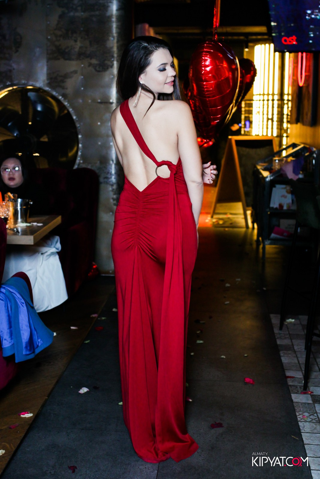 SPACE KARAOKE BAR. КИПЯТКОМ АЛМАТЫ!