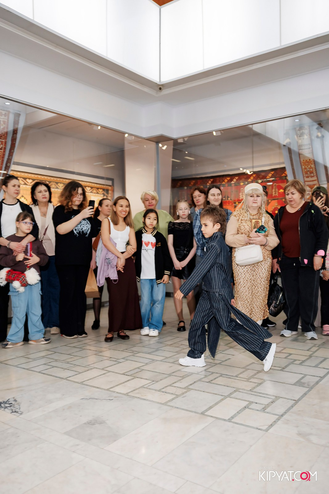 JUNIOR MODELS SHOW. ПЕРФОМАНС НОЧЬ В МУЗЕЕ. КИПЯТКОМ АЛМАТЫ! Фотосъемка мероприятий в Алматы