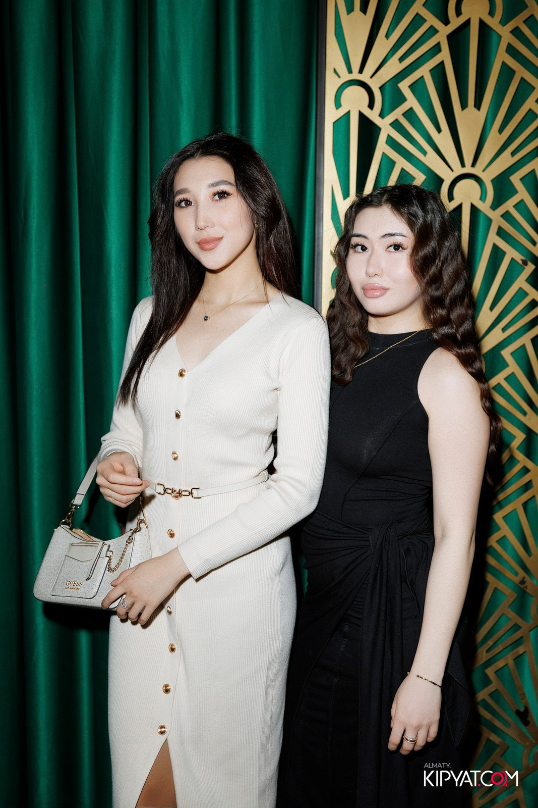 OLOVO BAR НА САТПАЕВА. КИПЯТКОМ АЛМАТЫ! Фотосъемка мероприятий в Алматы