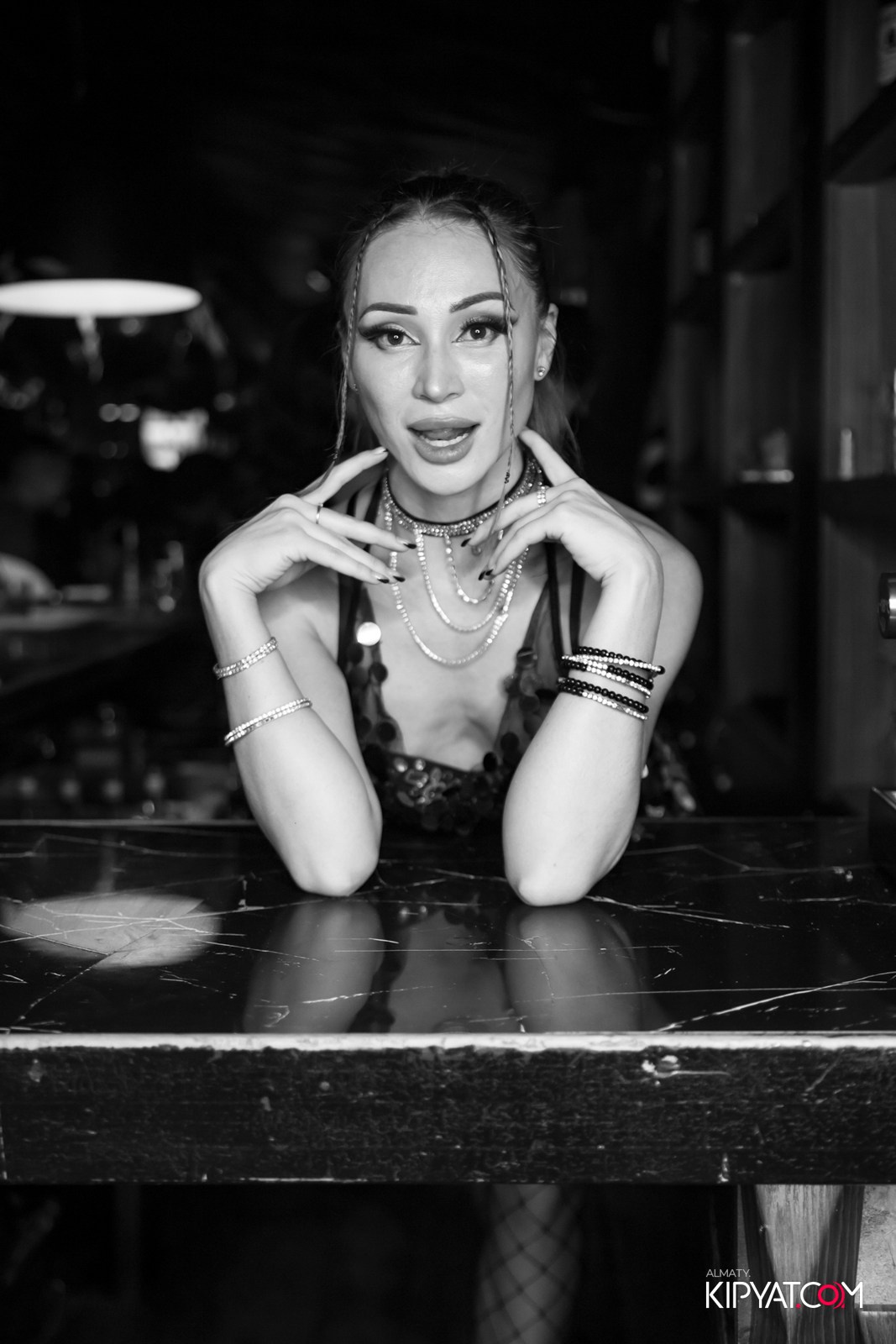 UYAT EMES BAR. КИПЯТКОМ АЛМАТЫ!