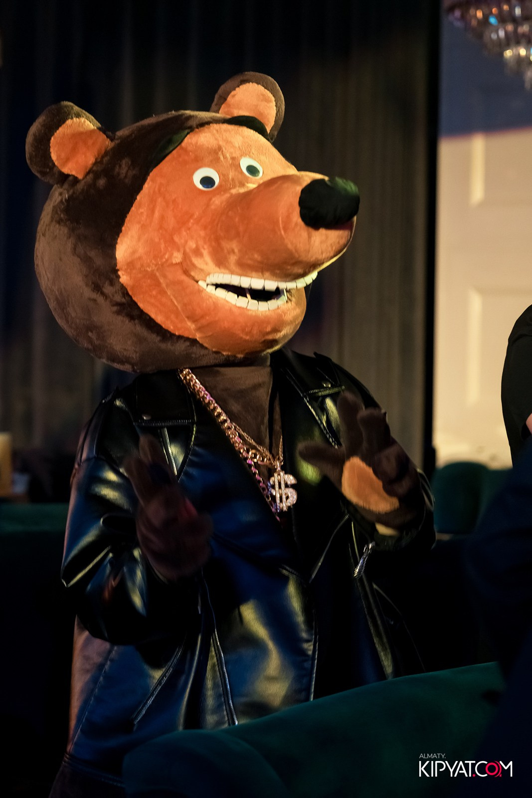 УХО И МЕДВЕДЬ НА КУРМАНГАЗЫ. КИПЯТКОМ АЛМАТЫ!