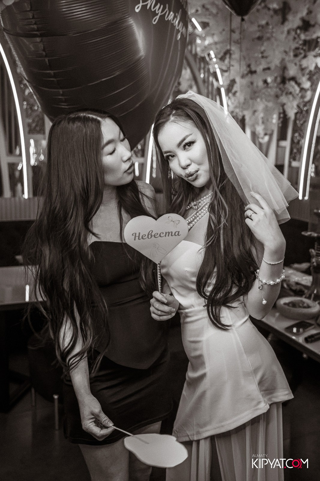 MOOD KARAOKE & TERRACE. КИПЯТКОМ АЛМАТЫ!